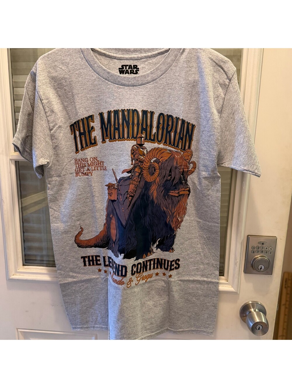 Star Wars The Mandalorian Graphic T-Shirt Size Small Gray Cotton